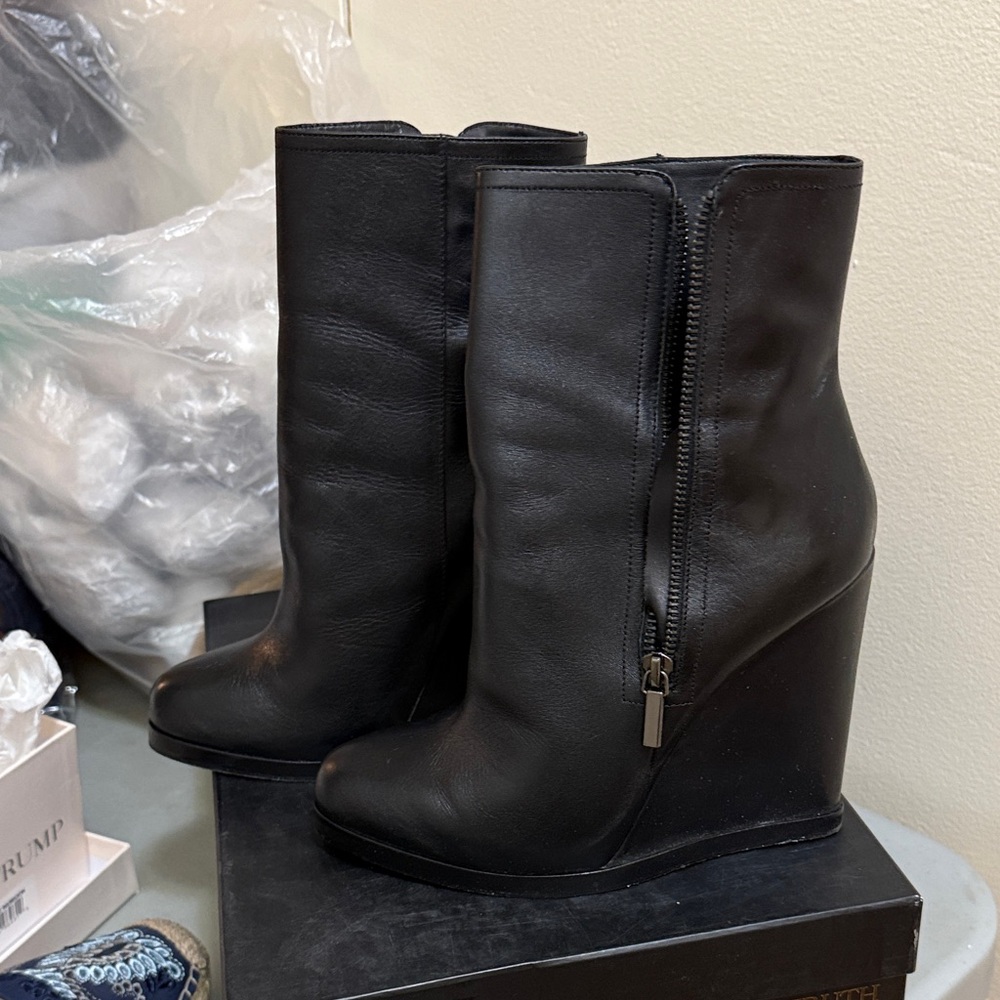 Elegant Black Ankle Wedge Boots